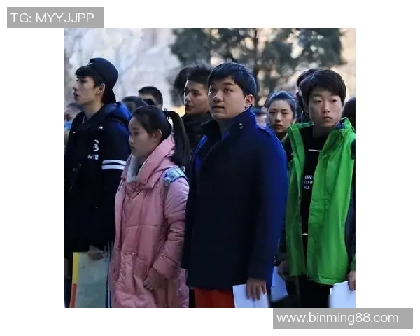 张昊：从普通少年到篮球场上的璀璨明星之路探索与成长的故事